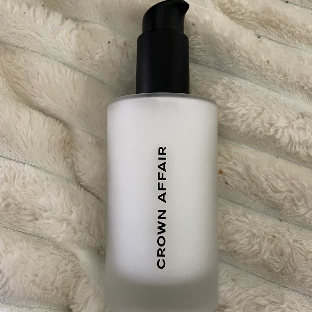 Crown Affair The leave in conditioner, brand new!